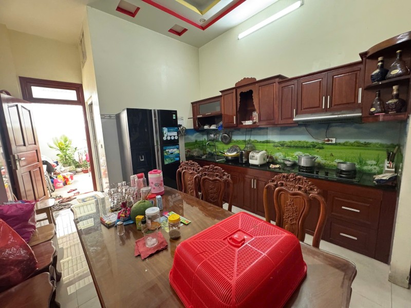 Bán nhà đường số 6, Linh Xuân, Thủ Đức, TP HCM. DT 104m2 , 4 tầng. Giá - 6.95 tỷ.