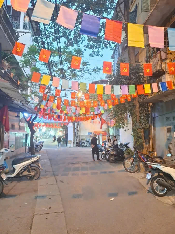 Bán Nhà Thọ Lão 44m2. 4 tầng. mặt tiền 7.1m. giá 11.6 Tỷ Hai Bà Trưng Hà Nội