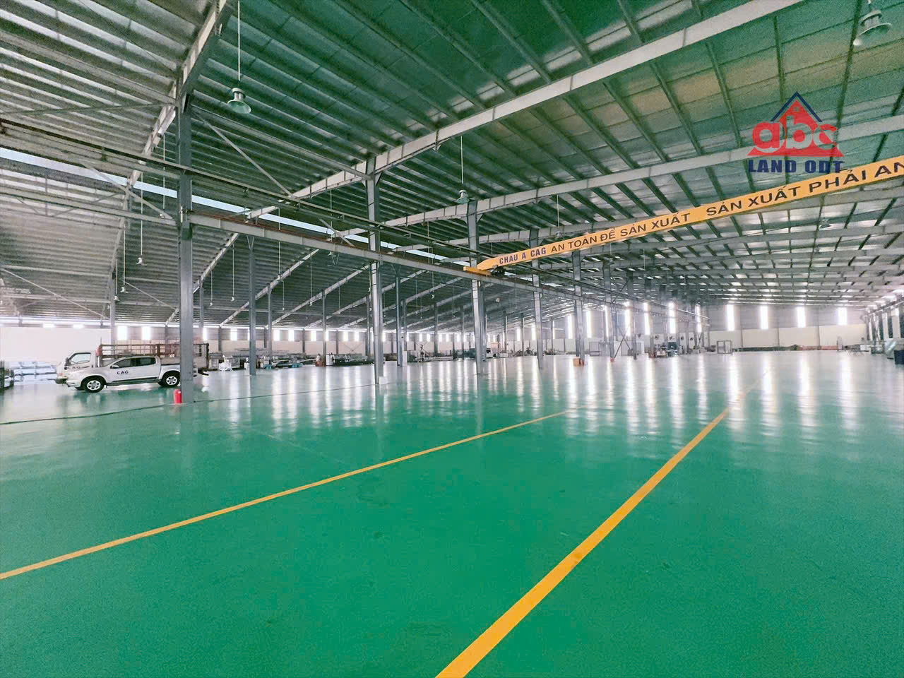 XT062 Kho cho thuê lưu trữ hàng ổn định lâu dài, với thiết kế khung thép, trống kho giao liền