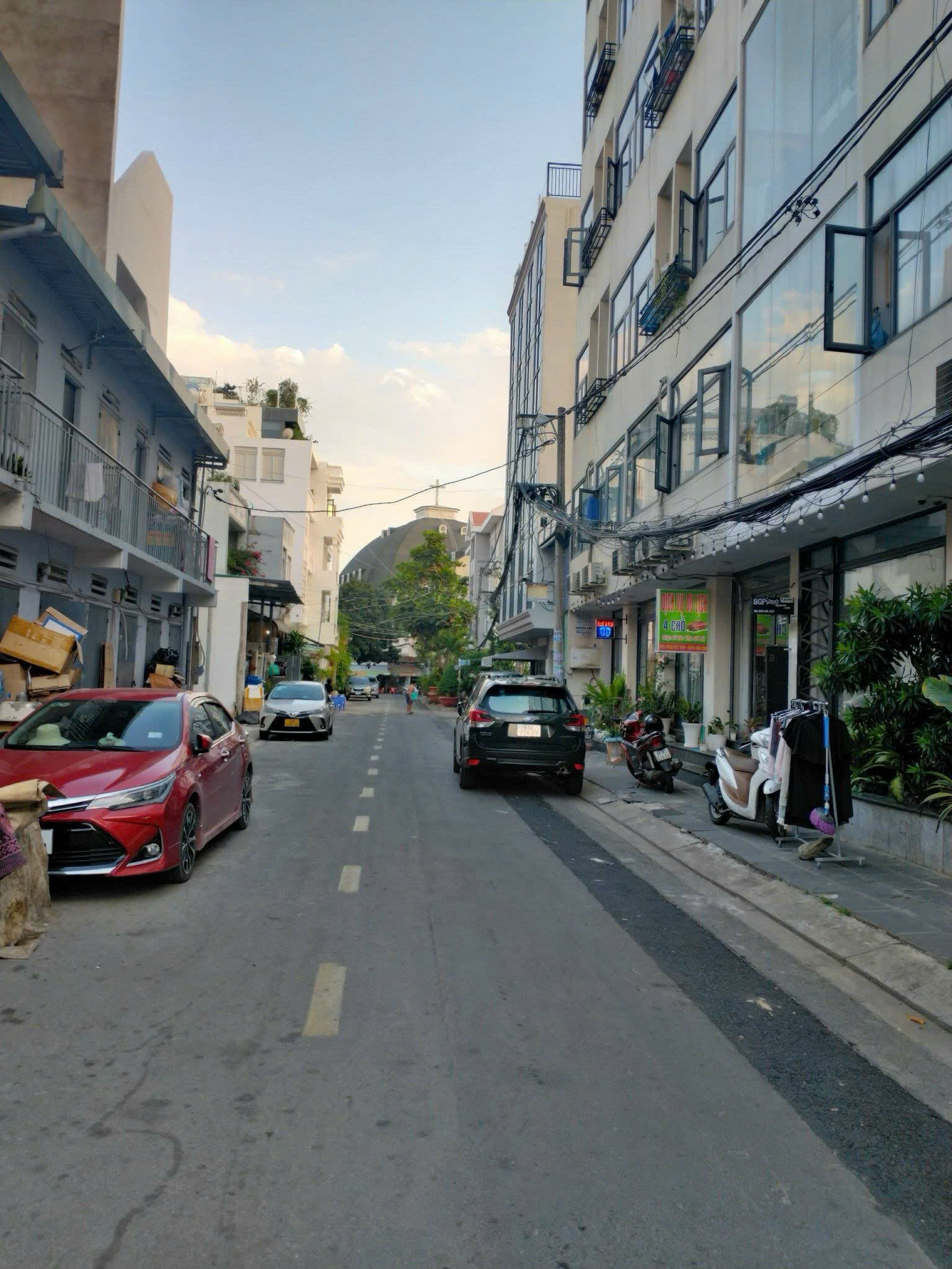 Bán Biệt thự cũ tiện xây mới duong Nguyễn Ư Dĩ, Thảo Điền , quận 2