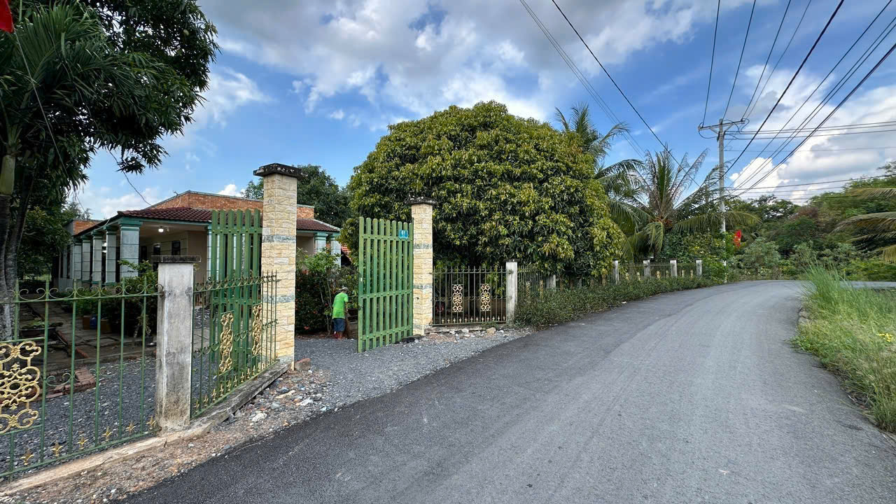 CẦN BÁN 1427M2 NHÀ VƯỜN MT ĐƯỜNG PHAN THỊ KHAI