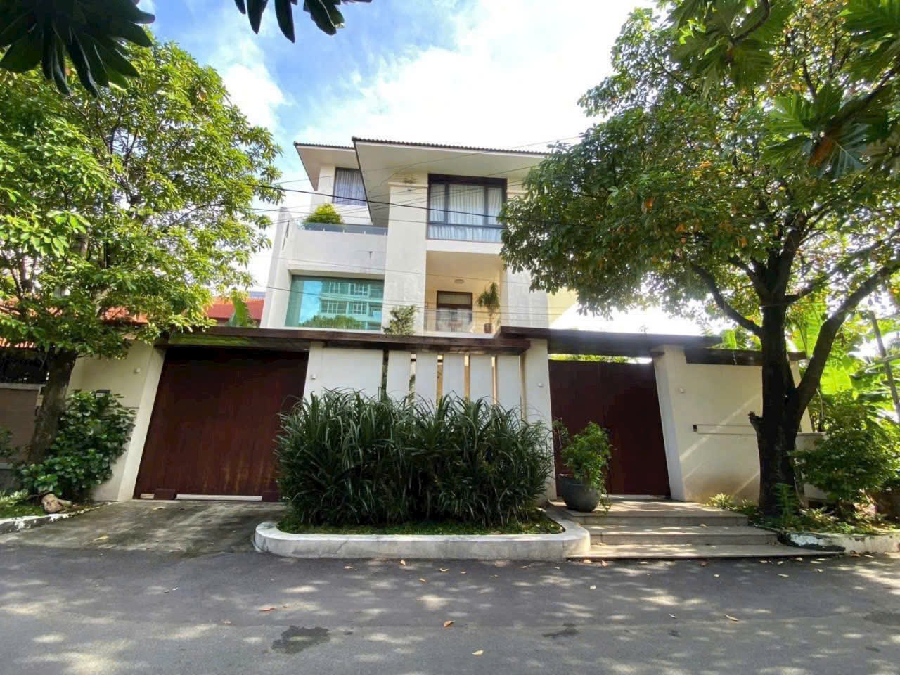 Ban sieu pham Biệt thự Đường 42, Thảo Điền, P. An Khánh, Tp.HCM
