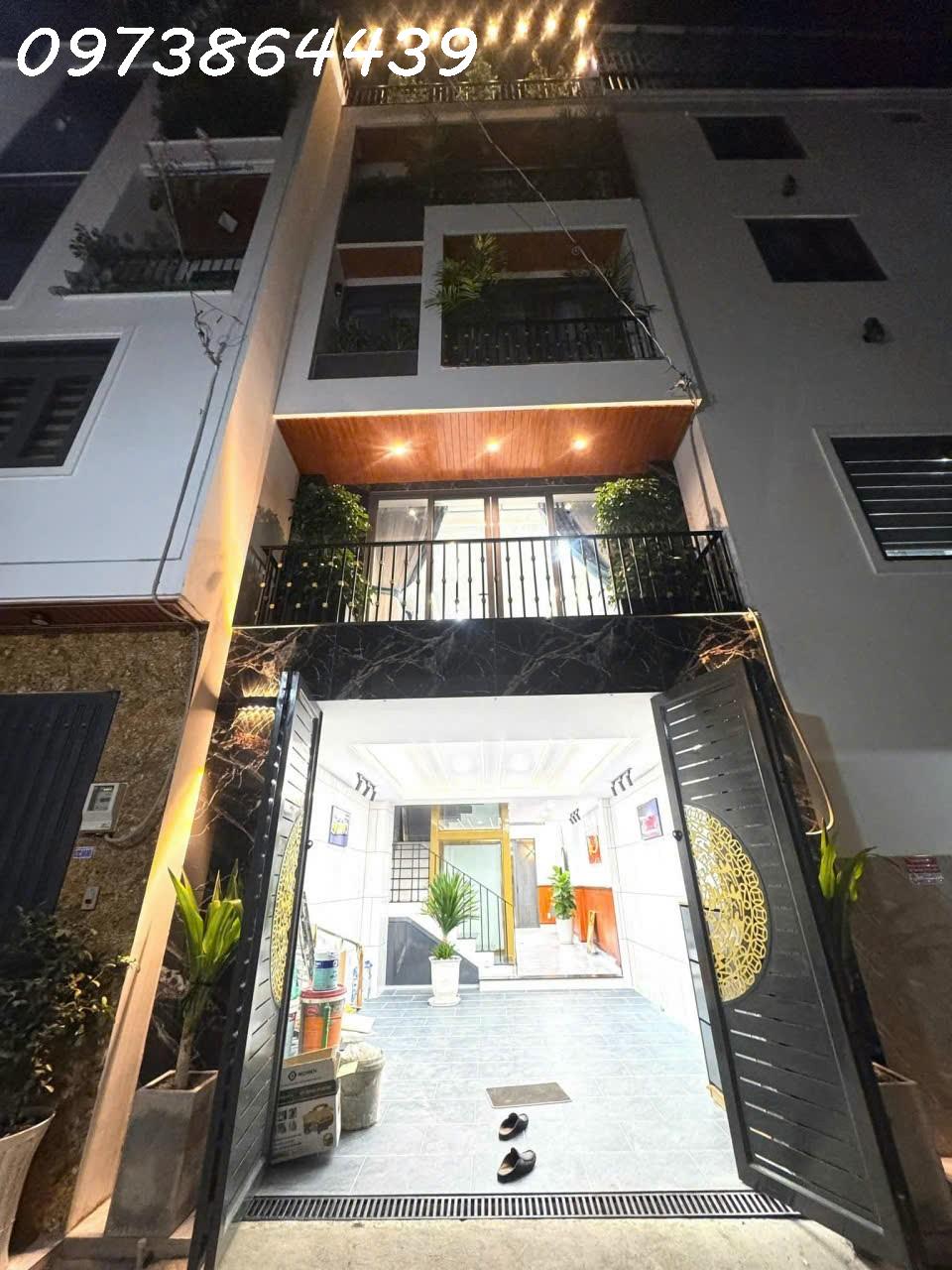 NHÀ MỚI TINH 5 TẦNG VÀO Ở NGAY – Ô TÔ NGỦ TRONG NHÀ - GẦN CV PM QUANG TRUNG - GIÁP GÒ VẤP - 61M2- 7,5 TỶ TL