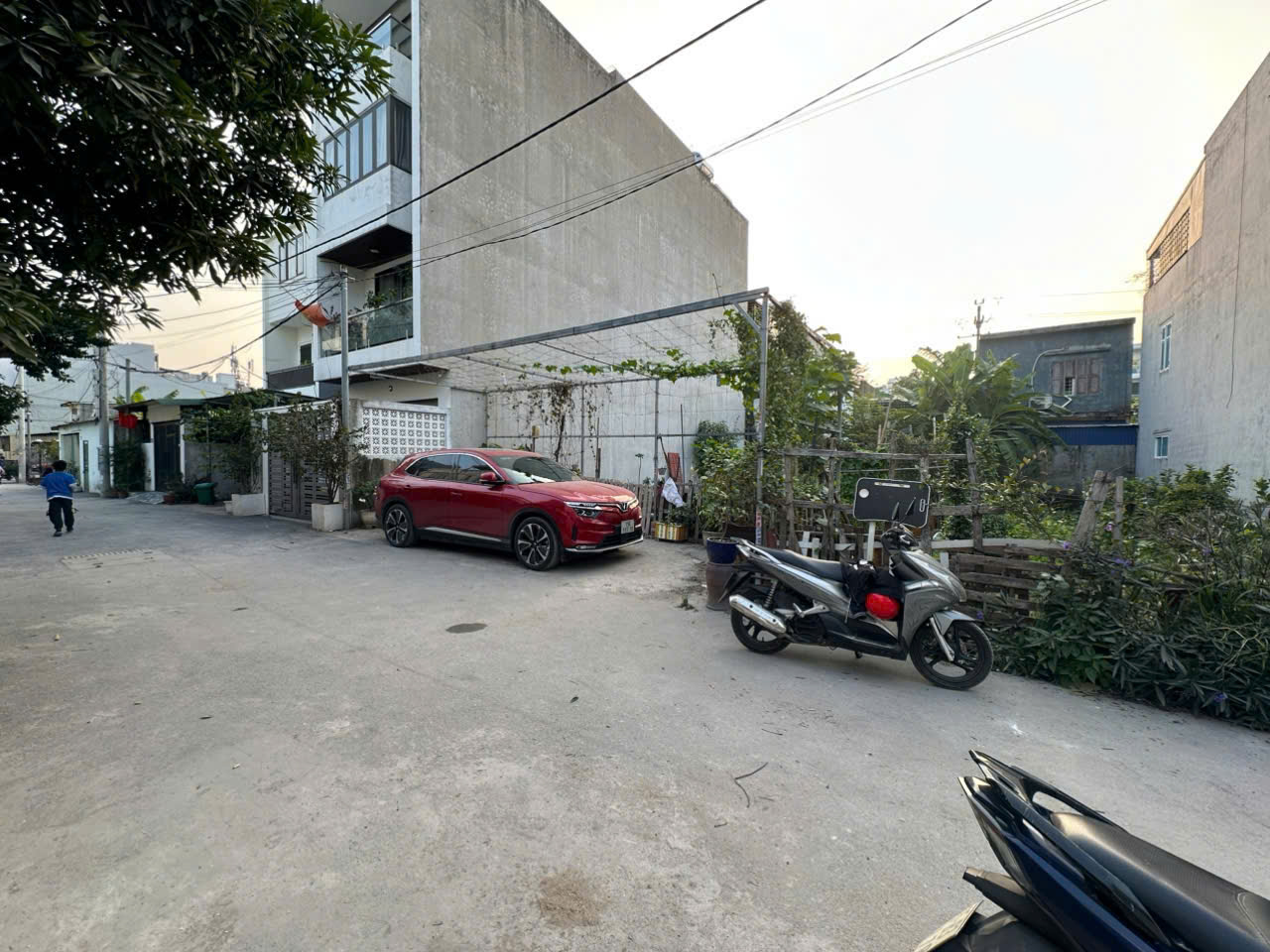 Đất tuyến 2 - ngõ 135 Trung Lực - 100m - ngõ 5m - giá 5.5 tỉ