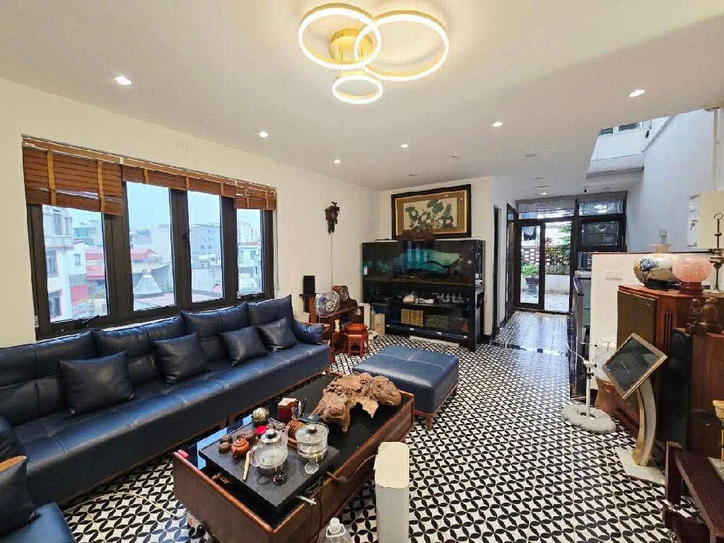 Hàng đẹp, bán nhà Võng Thị Trích Sài, ô tô, 80m 7 tầng thang máy chỉ 25 tỷ