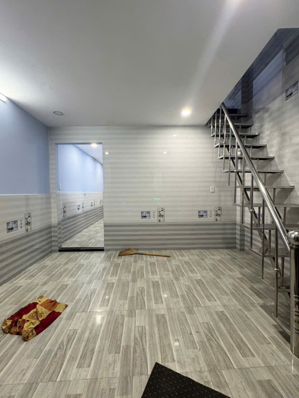 NHÀ ĐẸP TRẦN VĂN GIÀU – BÌNH CHÁNH – 2 TẦNG – NỞ HẬU TÀI LỘC