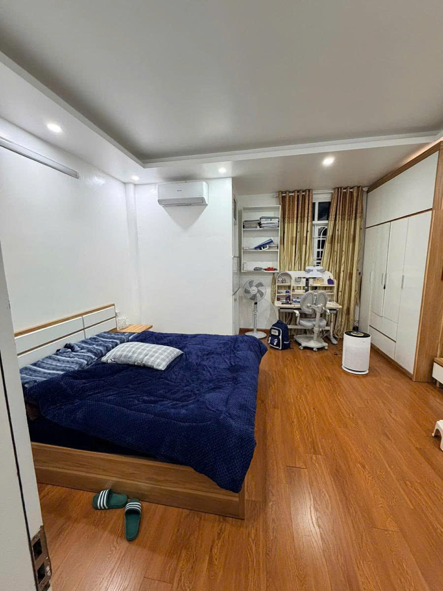 Giảm chào 1 tỉ! Bán nhà Nguyên Hồng, 60m2, 9 tầng, mặt tiền 5m, 40.5 tỷ, kinh doanh đỉnh