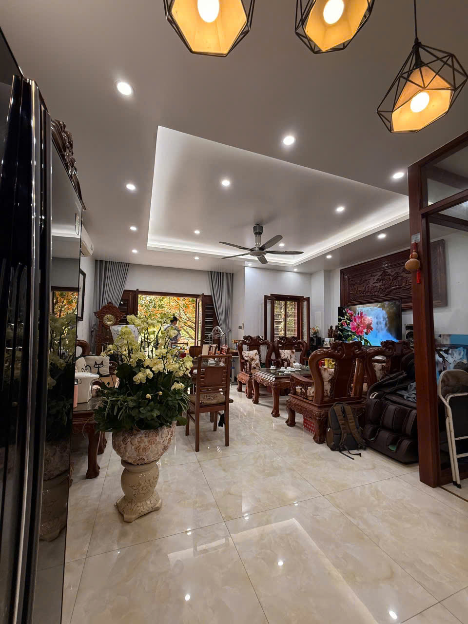 SIÊU PHẨM FORESA – 5 TẦNG – VIEW SÂN CHƠI – GIÁ TỐT NHẤT KHU lh 0975124520