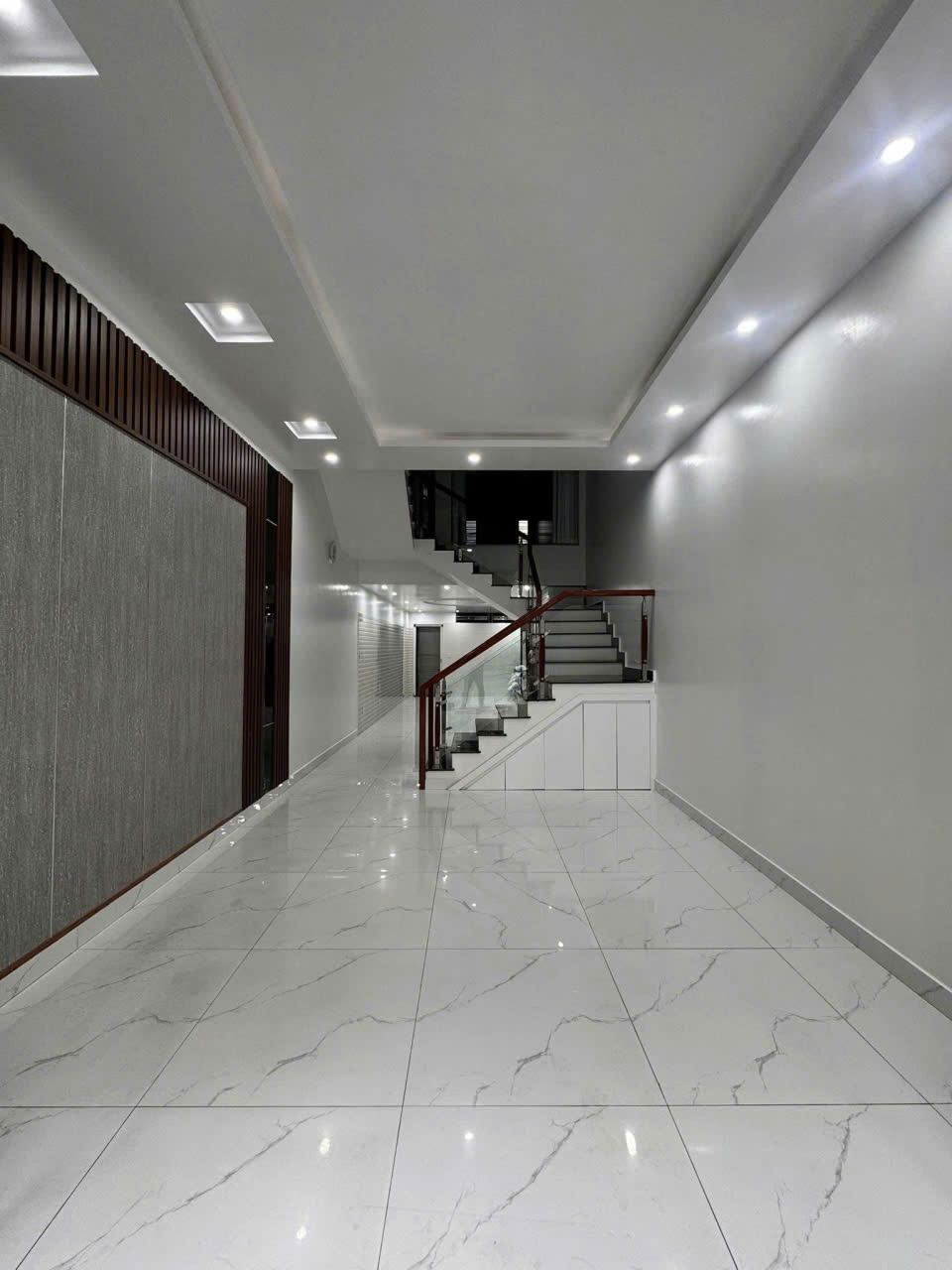 Nhà mặt đường Bến Láng - 60m 4 tầng - đường 15m - Giá 7.98 tỉ - gần Trung Lực