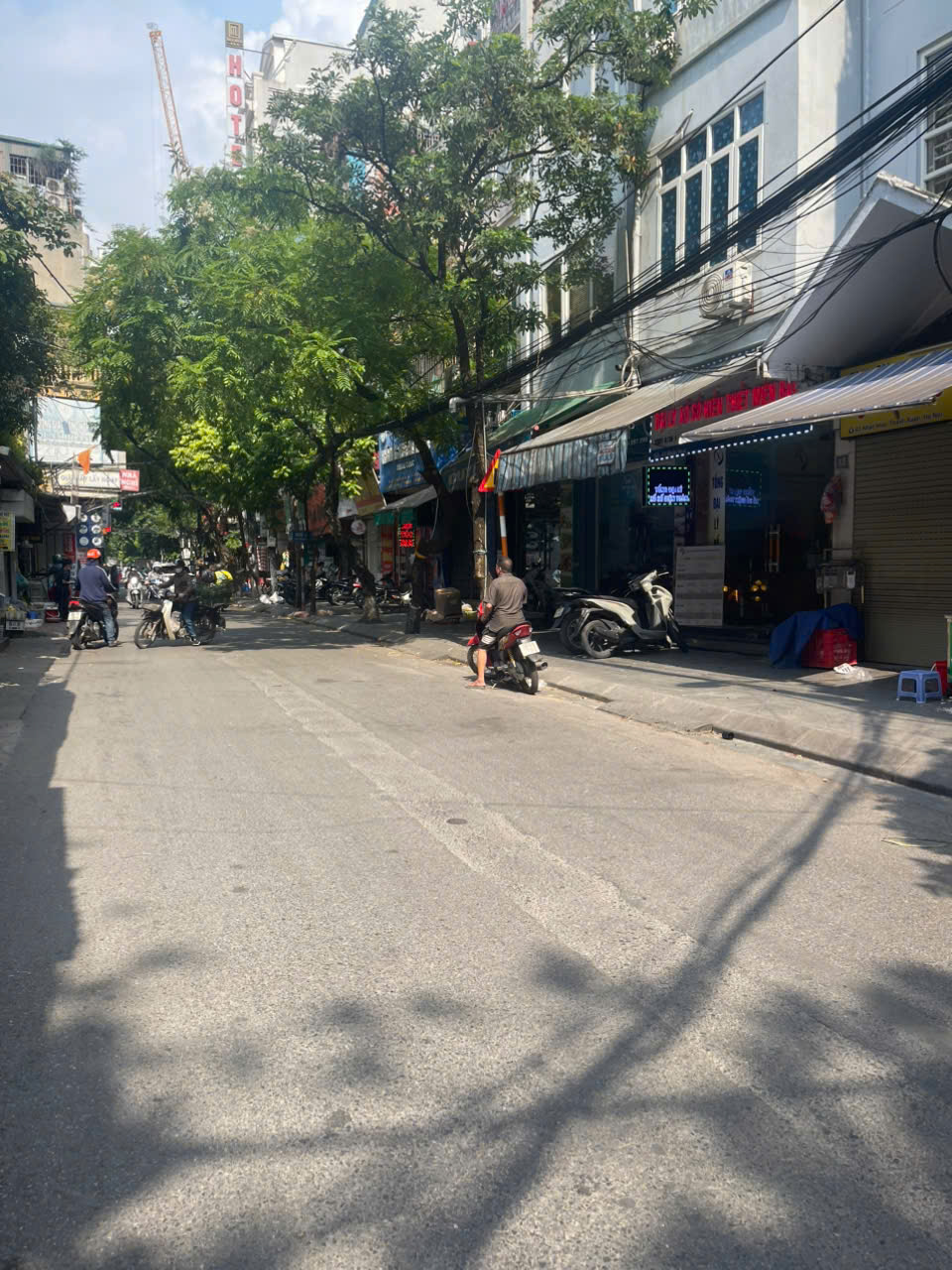 Bán nhà mặt phố Nhân Hòa, Vũ Trọng Phụng