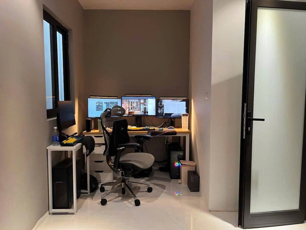 Chính chủ cần bán gấp nhà mặt phố Khâm Thiên, 90m2, 5 tầng, mặt tiền 4.2m, 49 tỷ, KD đỉnh