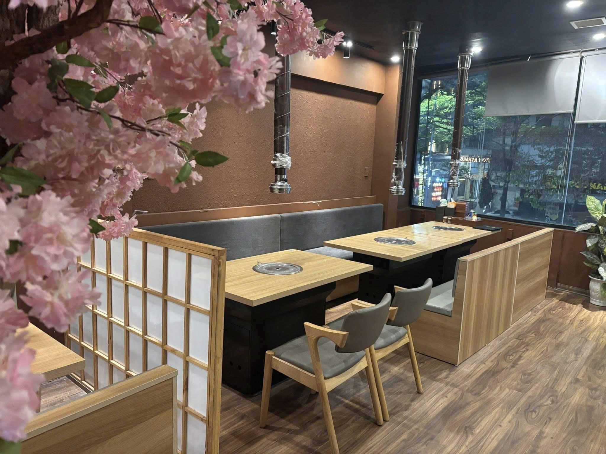 SANG NHƯỢNG QUÁN NƯỚNG KIỂU NHẬT – PHỐ ĐÀO TẤN, KHU PHỐ NHẬT HÀ NỘI