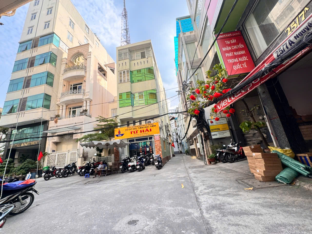 HIẾM- BÁN NHÀ 5 TẦNG CĂN GÓC 2 MẶT TIỀN XE HƠI NGỦ TRONG NHÀ Đ.NGUYỄN BỈNH KHIÊM, QUẬN 1- NGAY GÓC LÊ DUẨN- DT ĐẸP