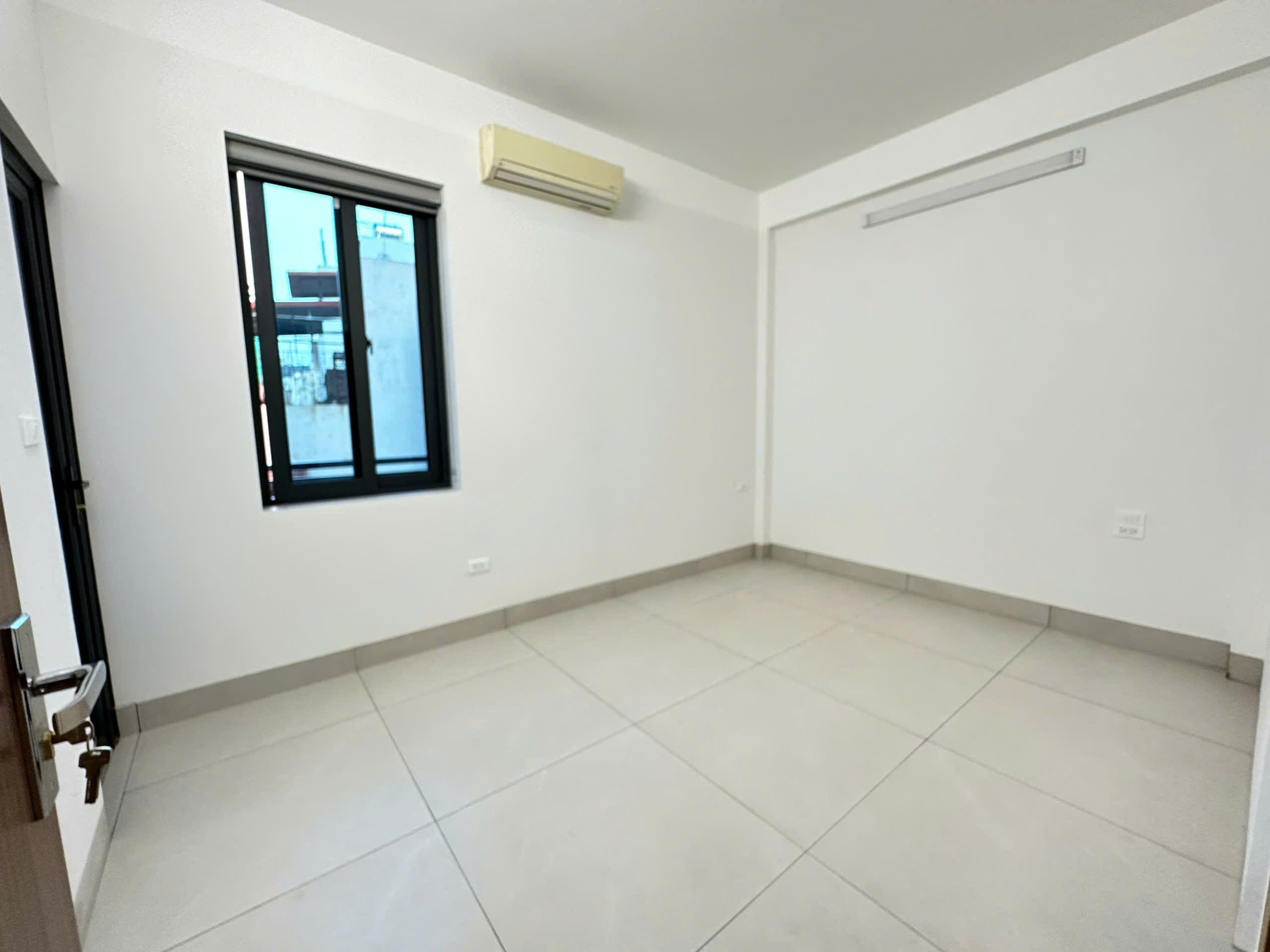 CHO THUÊ PHÒNG TRỌ TÒA NHÀ MỚI – TÂY HỒ, HÀ NỘI