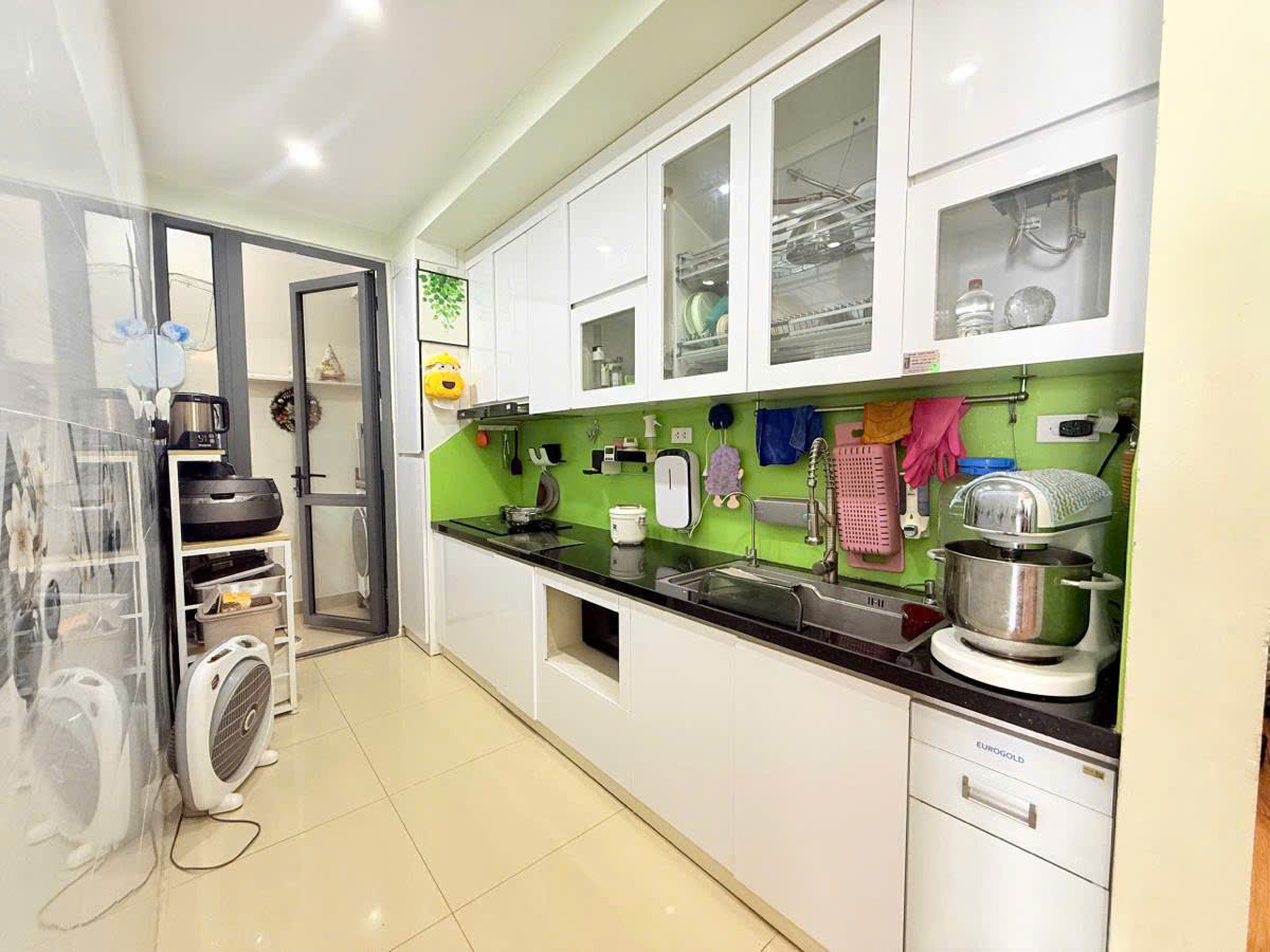 NHÀ MẶT PHỐ KHÂM THIÊN – KINH DOANH SẦM UẤT – 6 TẦNG