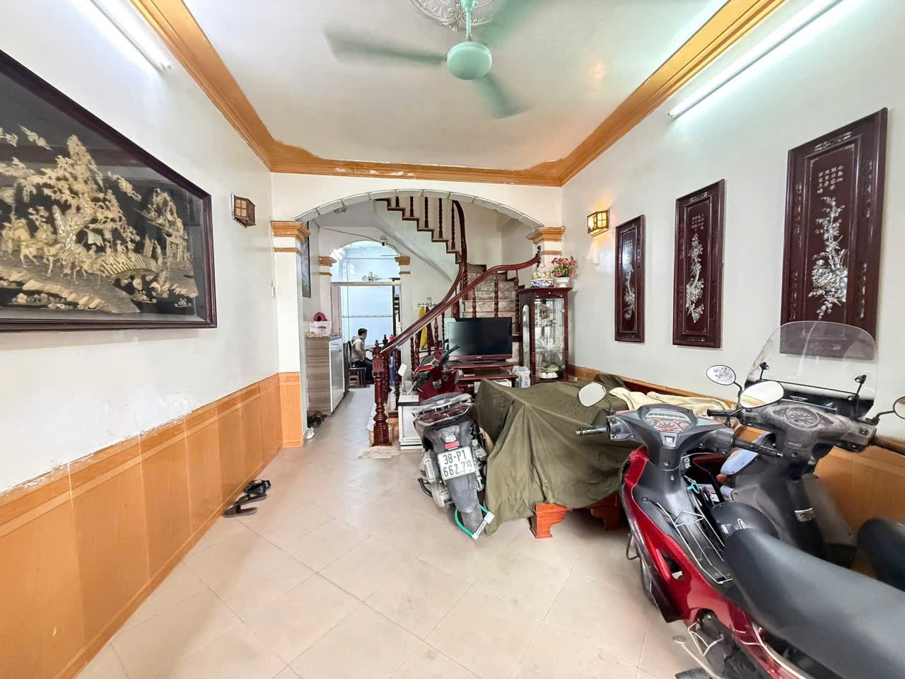 SIÊU PHẨM QUAN HOA - GẦN PHỐ - TRƯỚC NHÀ RỘNG 3M - 20M RA MẶT PHỐ - 3 THOÁNG TRƯỚC SAU - SAU NHÀ NGÕ RỘNG 1.5M