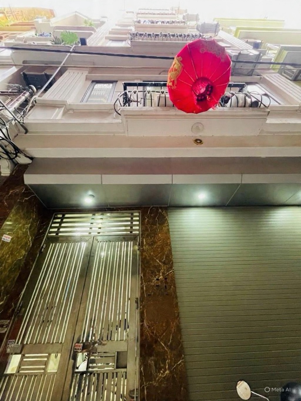 bán tòa CCMN xuân thủy 60m x7 tầng thang máy 18,9 tỷ 20m ra phố 11 phòng