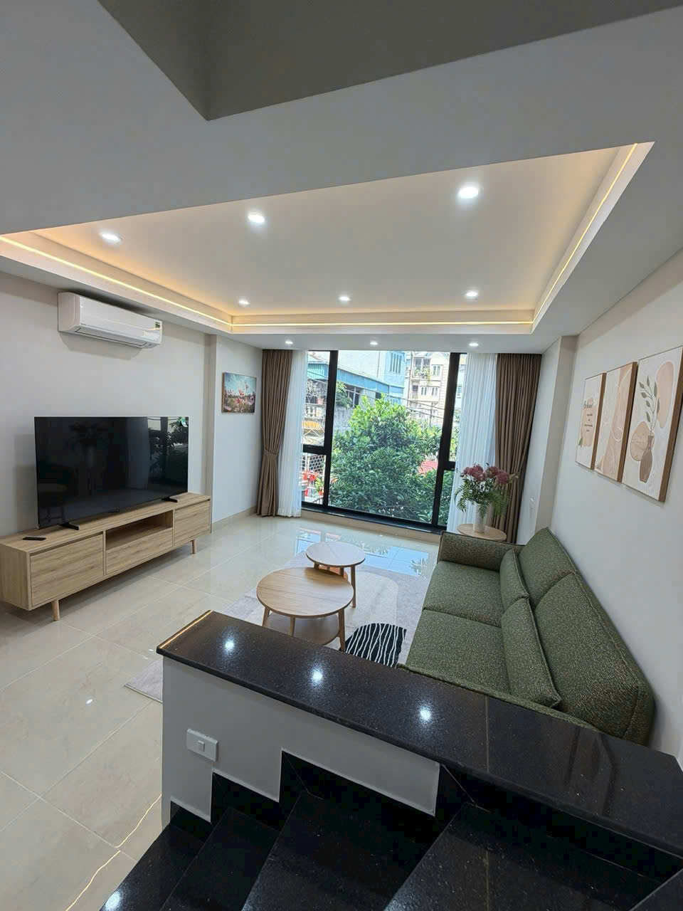 BÁN NHÀ DÂN XÂY RẤT CHẮC CHẮN VÀ HIỆN ĐẠI TẠI PHỐ LỆ MẬT, PHƯỜNG VIỆT HƯNG, LONG BIÊN