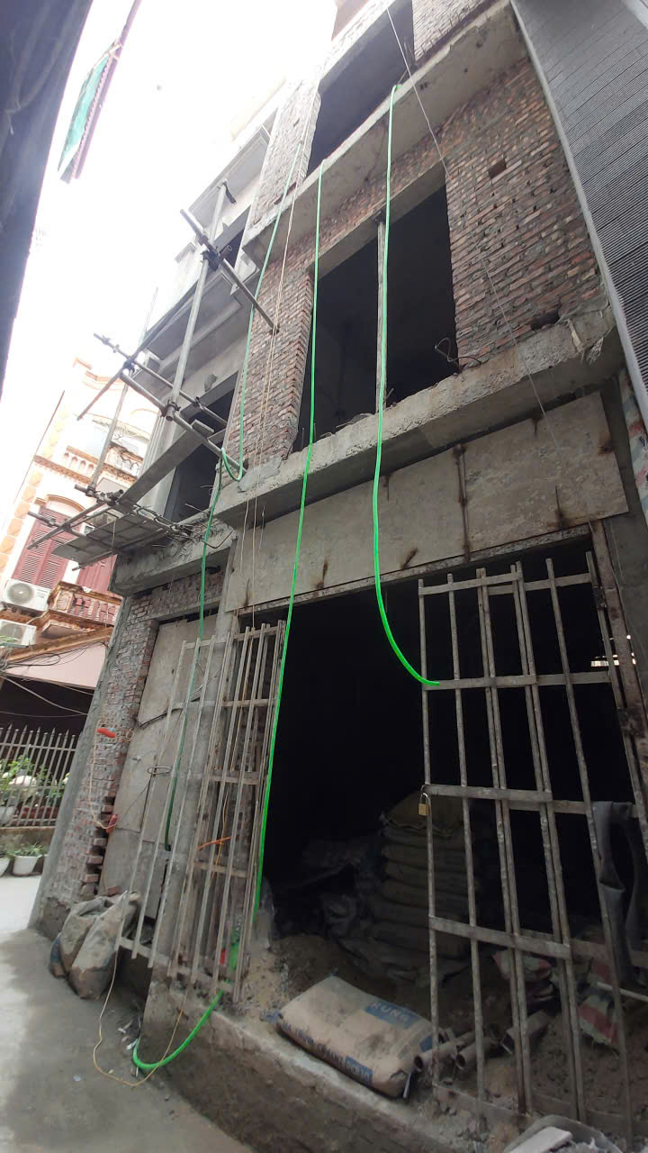 Căn nhà hiếm sắp hoàn thành,45m2 sát mặt đường Lê Lợi, nhà 5T thang máy mới tinh
