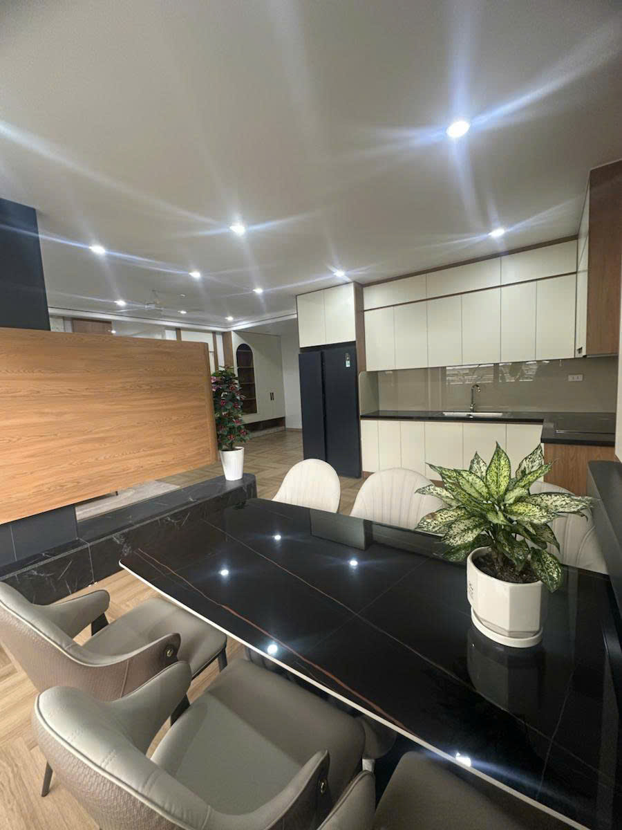 MẶT PHỐ CẦU GIẤY – 5 TẦNG – DÒNG TIỀN 40TR/TH