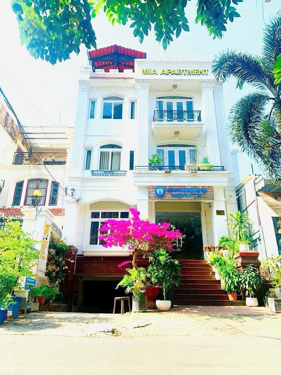 BÁN BUILDING 215B Nguyễn Văn Hưởng, Phường Thảo Điền, Q2