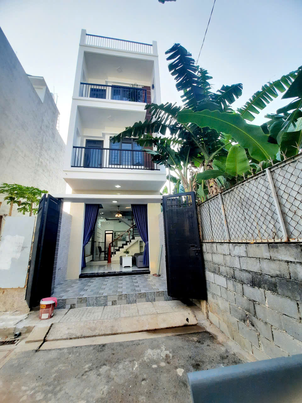 Bán nhà mới xây đường số 6 Linh Xuân Thủ Đức TPHCM,LH 0909428959.