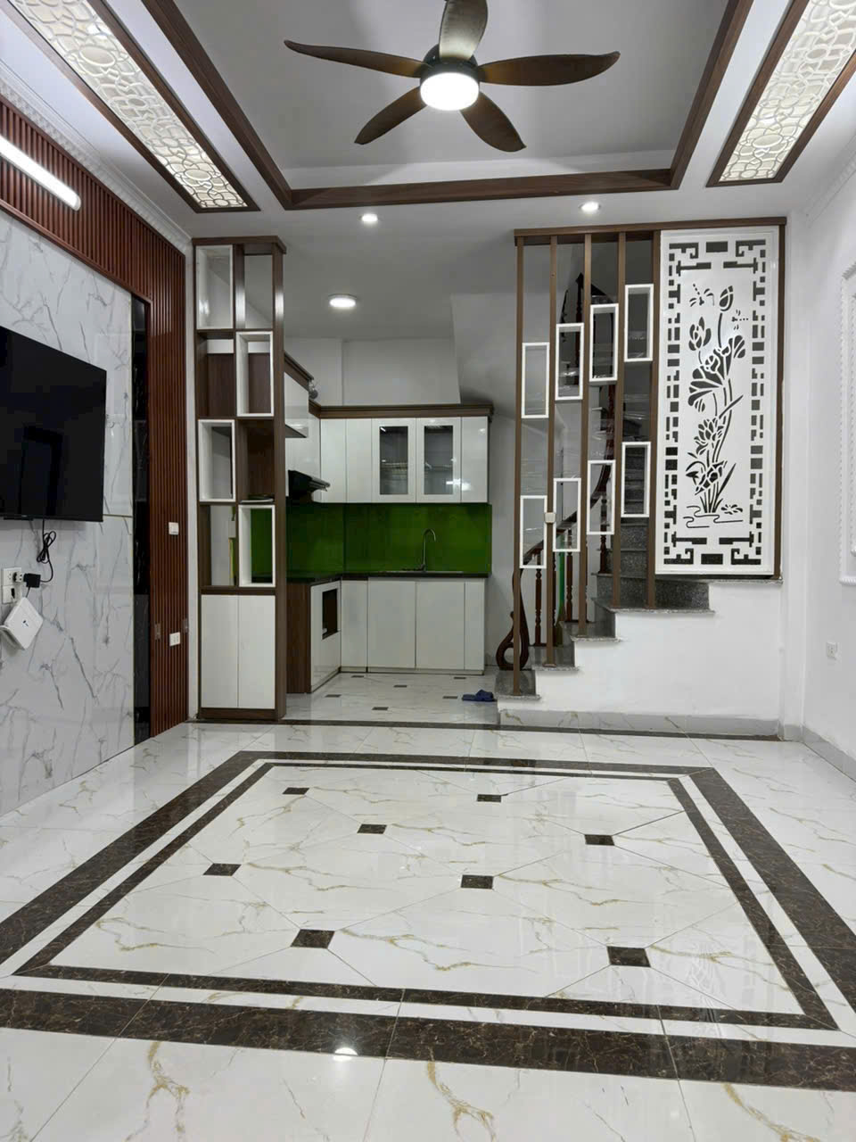 Bán nhà Phúc Lợi - Long biên 5 tầng đầy đủ nội thất