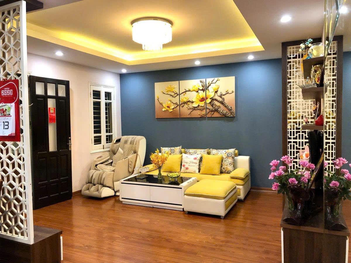 BÁN NHÀ MẶT PHỐ NGHĨA TÂN – LÔ GÓC – DT 77m2 MT 4.7m GIÁ 44 TỶ - CẦU GIẤY