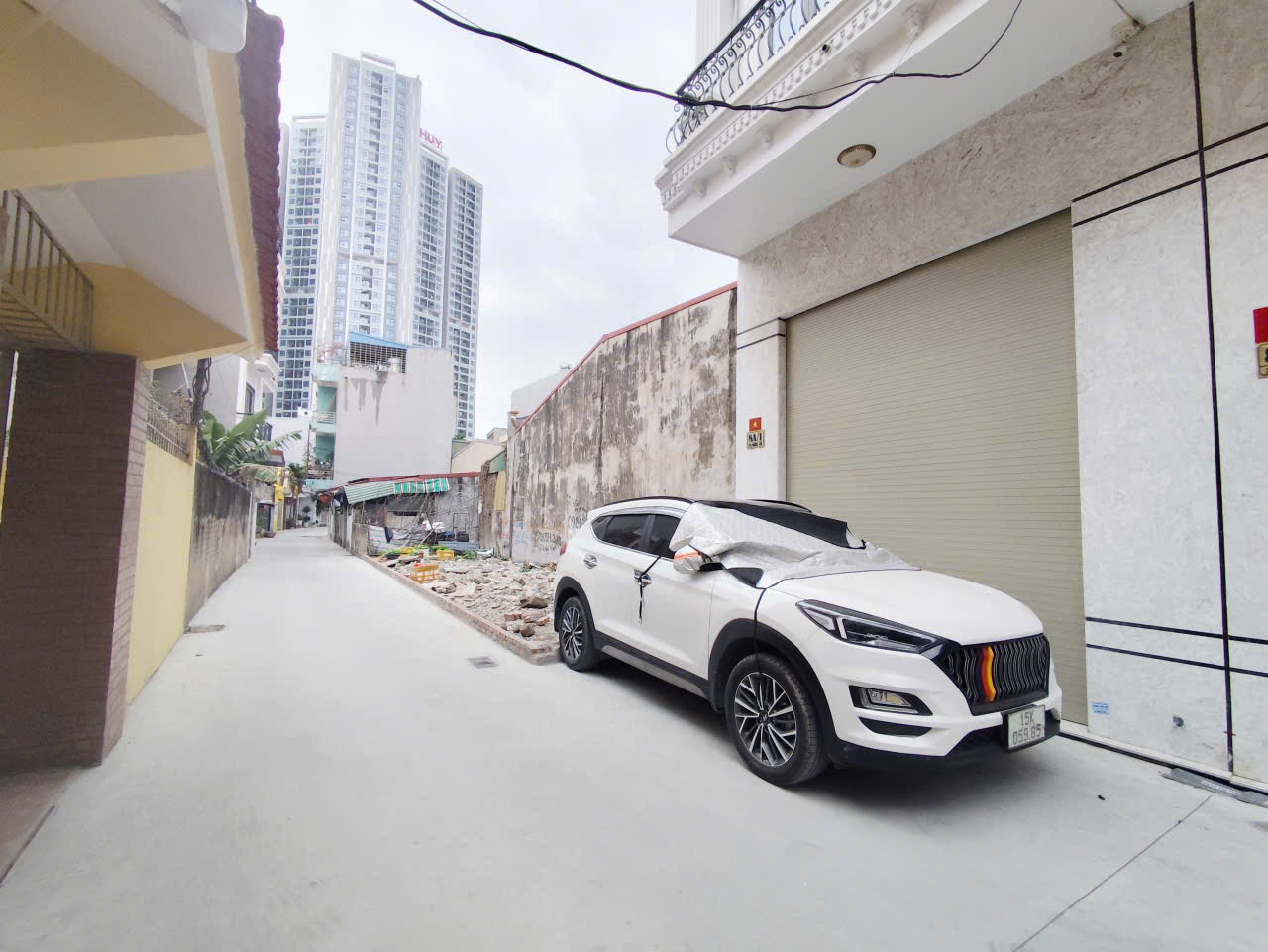 Đất LÔ GÓC 3 mặt thoáng - Ngõ 713 Thiên Lôi - 66m - ô.tô đỗ cửa - gần AEON