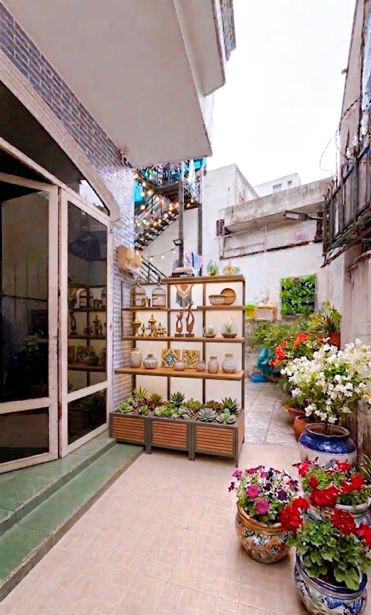 Bán nhà Cách Mạng Tháng Tám – QUẬN 10 – 10.5 x 14 m (148 m2) – 19.5 tỷ