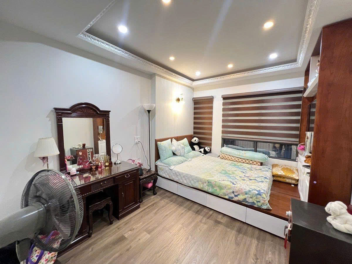 Bán Nhà MẶT PHỐ XÃ ĐÀN – DT 26m2 MT 3.7m Giá 22 TỶ – LÔ GÓC 2 Mặt Tiền