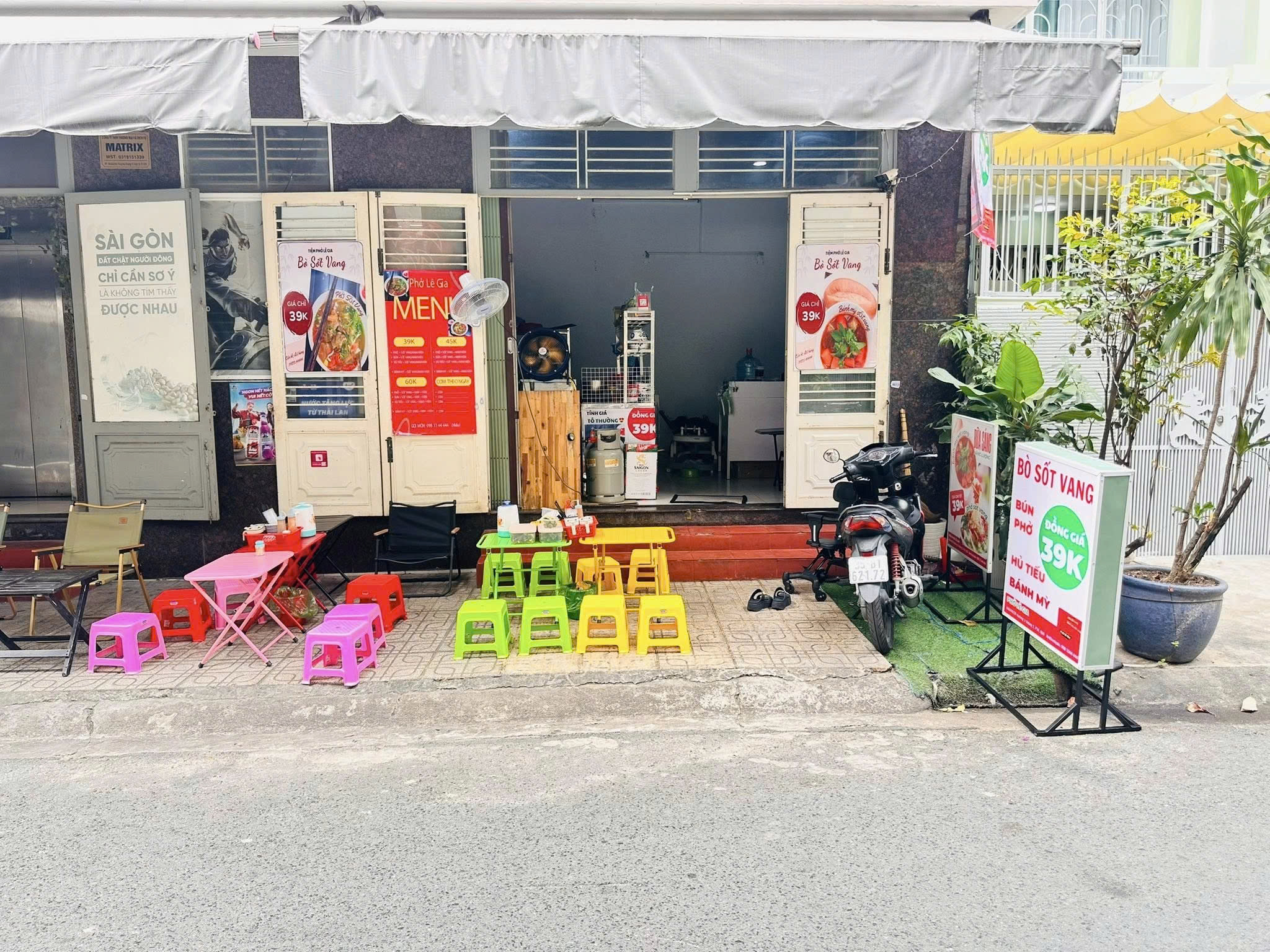 CHỈ 66TR cho một quán Phở nhỏ xinh Vị trí: mặt sau chung cư Xi Grand lý thường Kiệt, phường diên hồng, quận 10