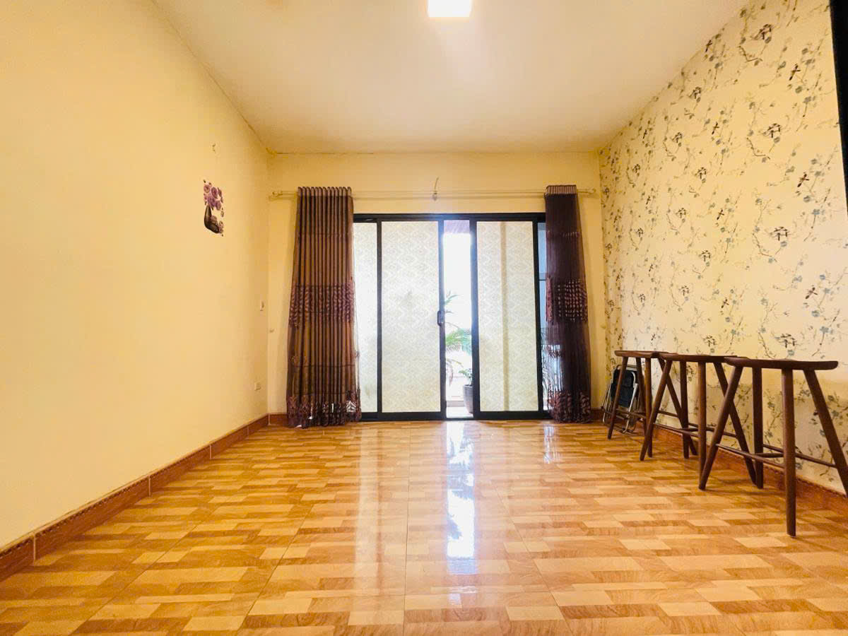 BÁN NHÀ MẶT PHỐ LA THÀNH – DT 71m2 GIÁ 39 TỶ – 2 MẶT THOÁNG