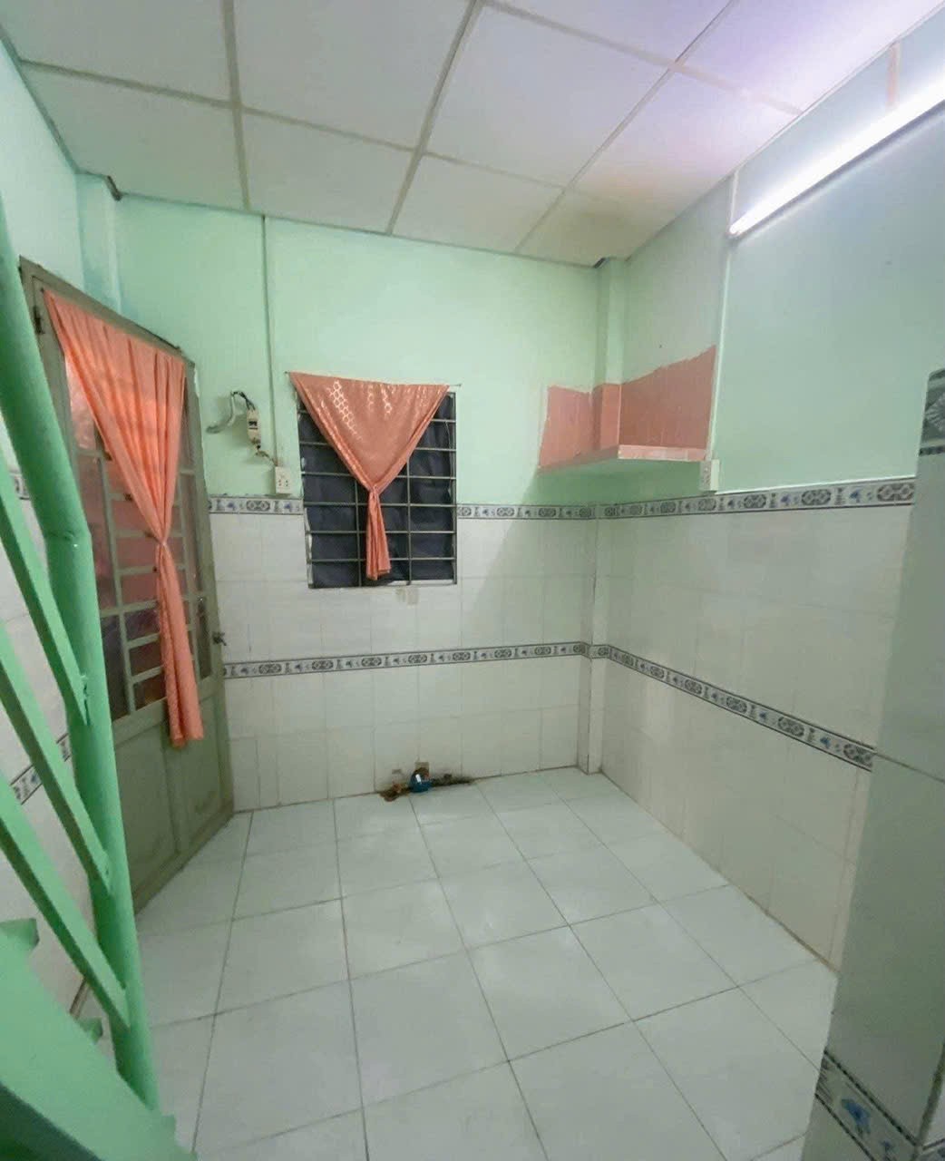 NHÀ ĐẸP – GIÁ TỐT – CHÍNH CHỦ CẦN BÁN Tại hẻm 241, Tân Hòa Đông, HCM