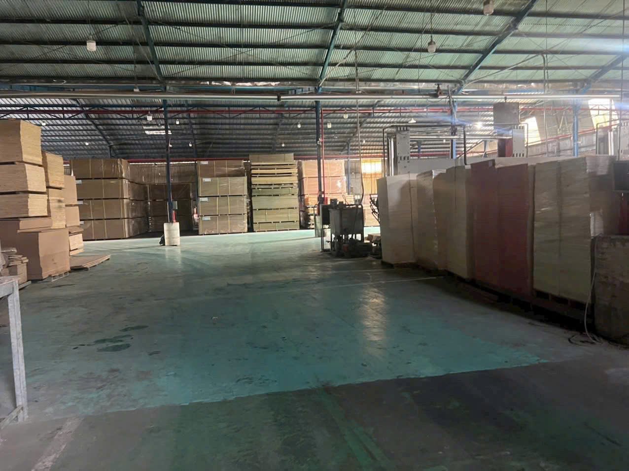 cho thuê nhà xưởng sản xuất ngoài KCN, có PC, thích hợp nhiều ngành nghề, giao liền