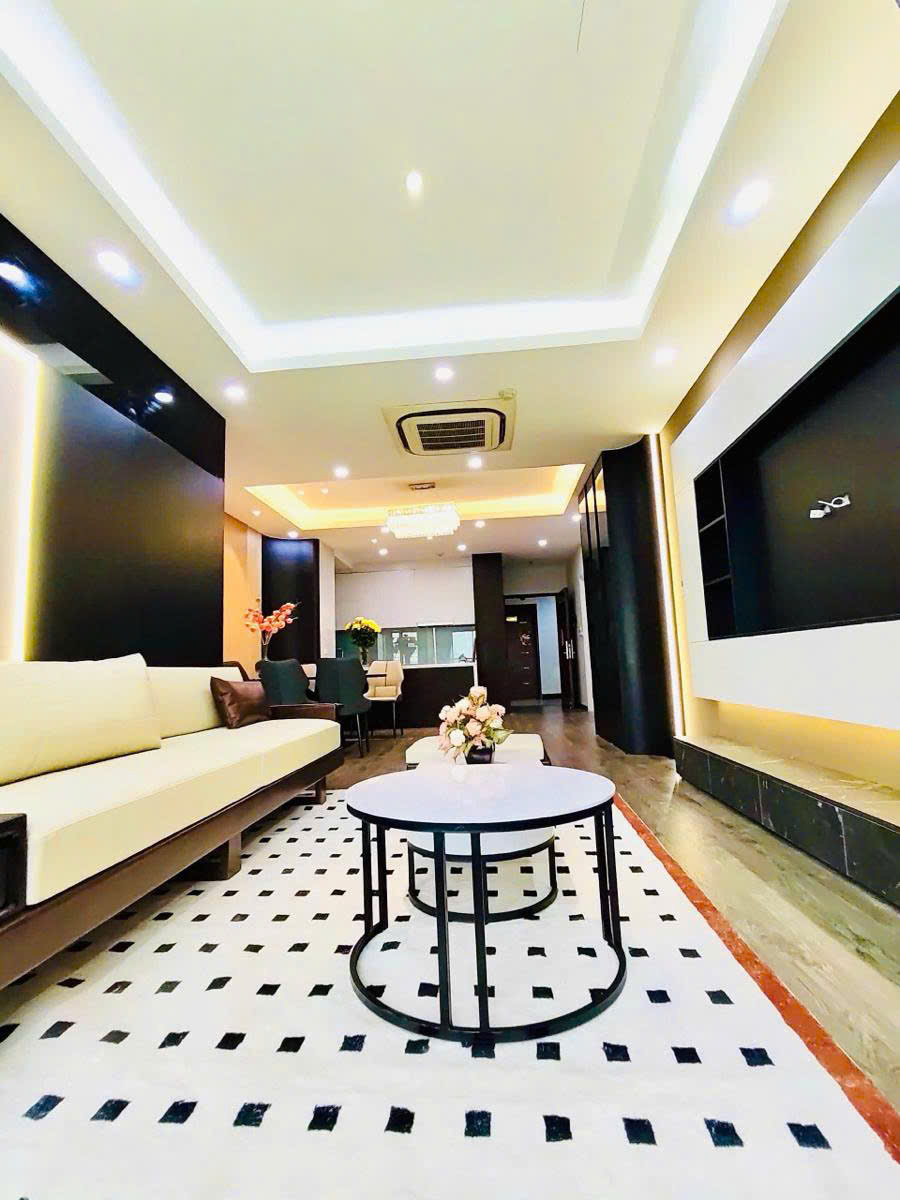 BÁN CĂN HỘ VINCOM NGUYỄN CHÍ THANH – 81m2 2 PN GIÁ 16 TỶ – NỘI THẤT LUXURY