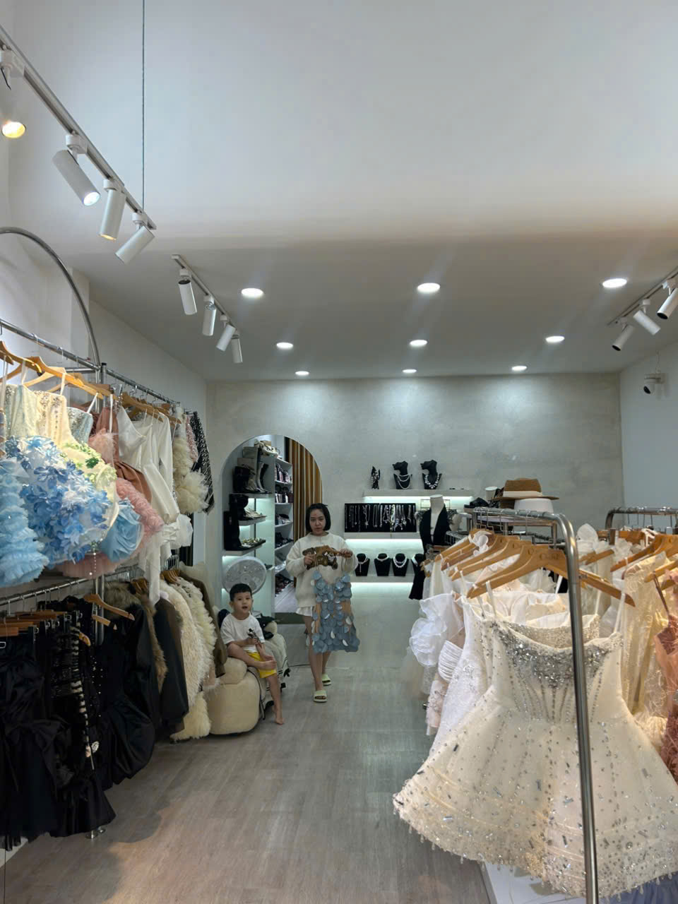 CHO THUÊ NHÀ NGUYÊN CĂN – NGUYỄN HOÀNG, ĐÀ NẴNG