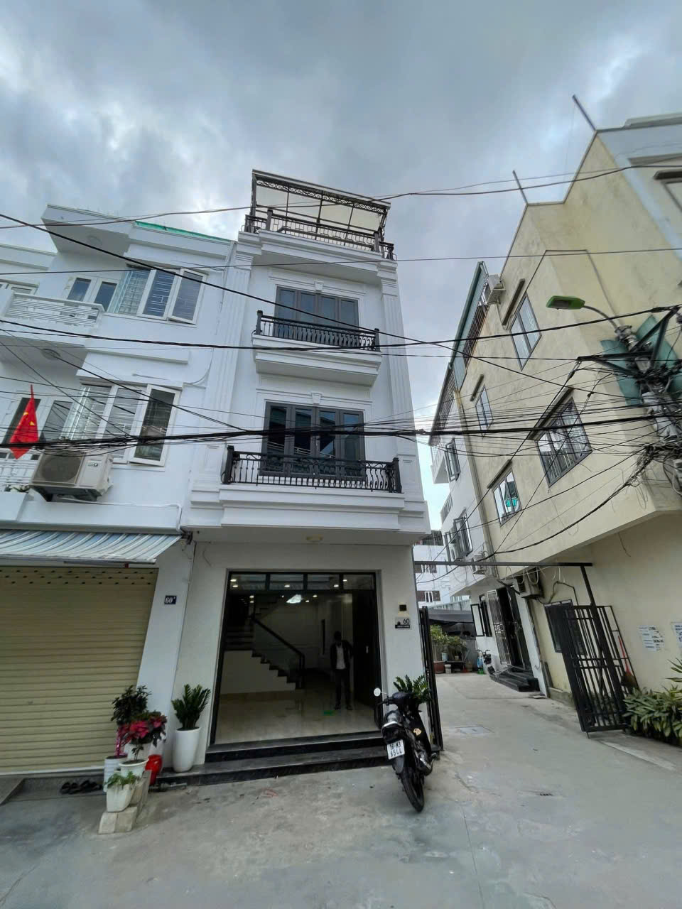 Mặt ngõ chính Thư Trung - 46m 4 tầng - Lô Góc - Ô.tô đỗ cửa 24h