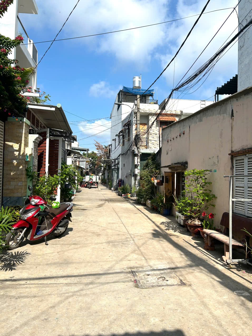 NHÀ ĐẸP – GIÁ TỐT – CHÍNH CHỦ CẦN BÁN NHÀ tại Tổ 3, ấp Hưng Lân, xã Bà Điểm, huyện Hóc Môn, TP.HCM