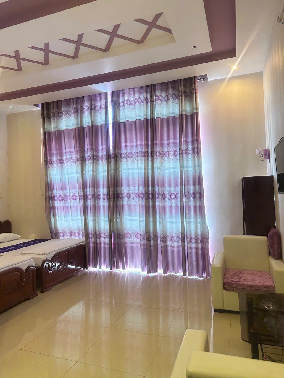 Chính Chủ Cần Bán Khách sạn 2 sao – mặt tiền Quốc lộ 1A, Cà Mau – thu nhập ổn định 200 triệu/tháng