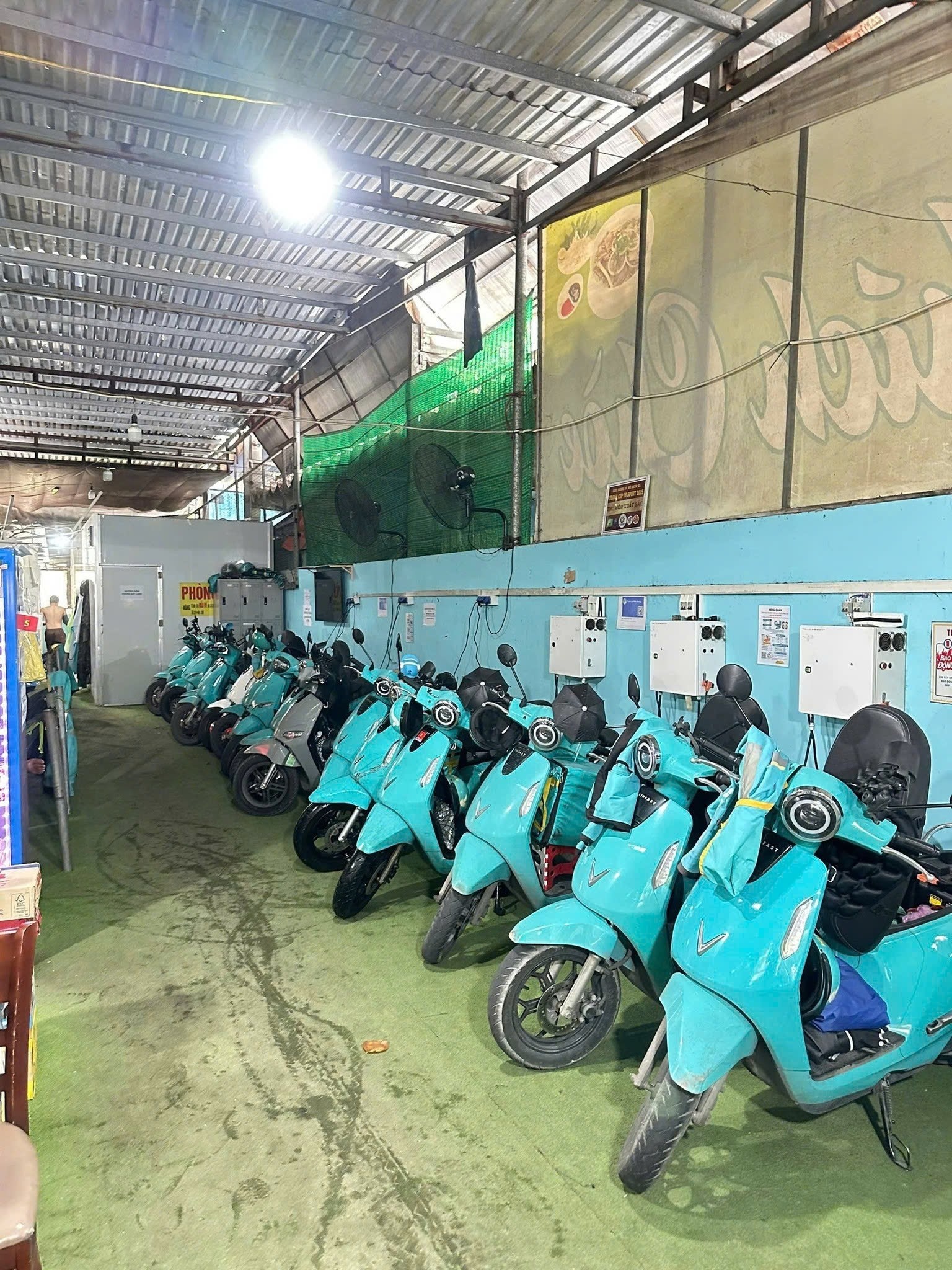 SANG NHƯỢNG QUÁN CAFÉ VÕNG 24/7 & TRẠM SẠC XE ĐIỆN - DÒNG TIỀN THỤ ĐỘNG 18TR/THÁNG