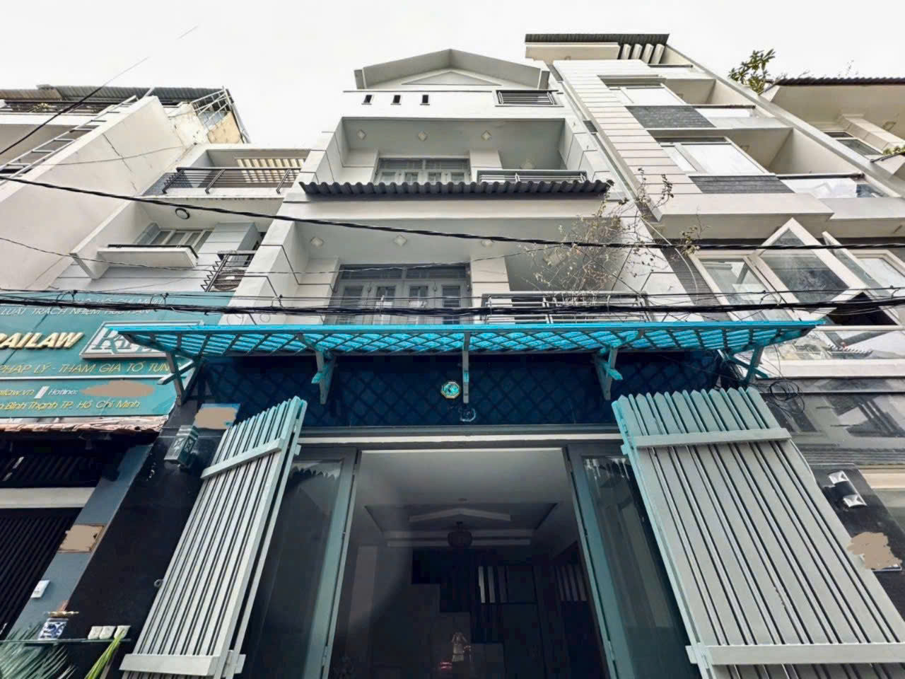 Bán nhà hẻm xe hơi sát mặt tiền Chu Văn An, P12, DT 4.7x12m, 4 lầu, 4 phòng, HĐT 20tr, giá 9 tỷ TL