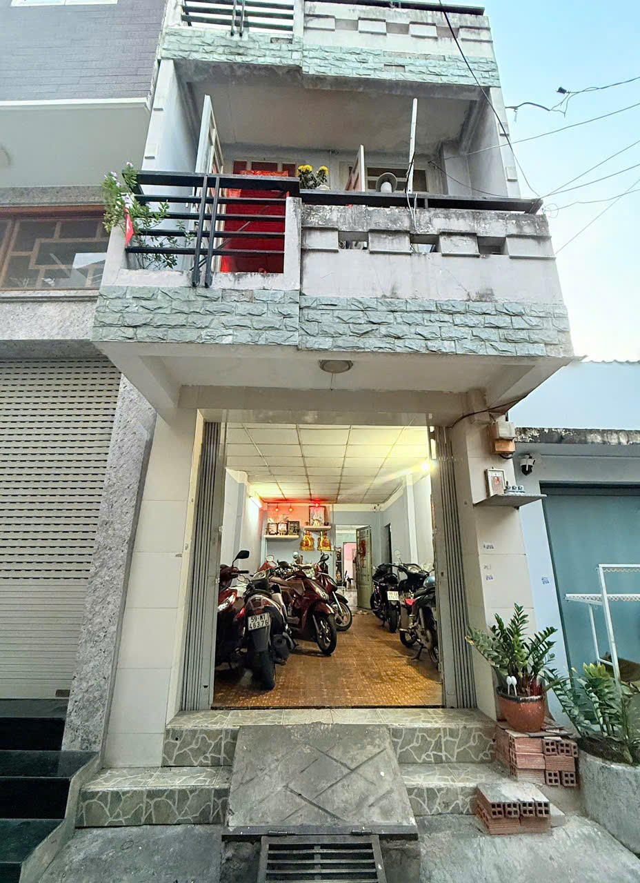 GIÁ TỐT - CHÍNH CHỦ - Bán Nhà Đường Thái Phiên, P. Minh Phụng, TP HCM ( P2, Q11 cũ)