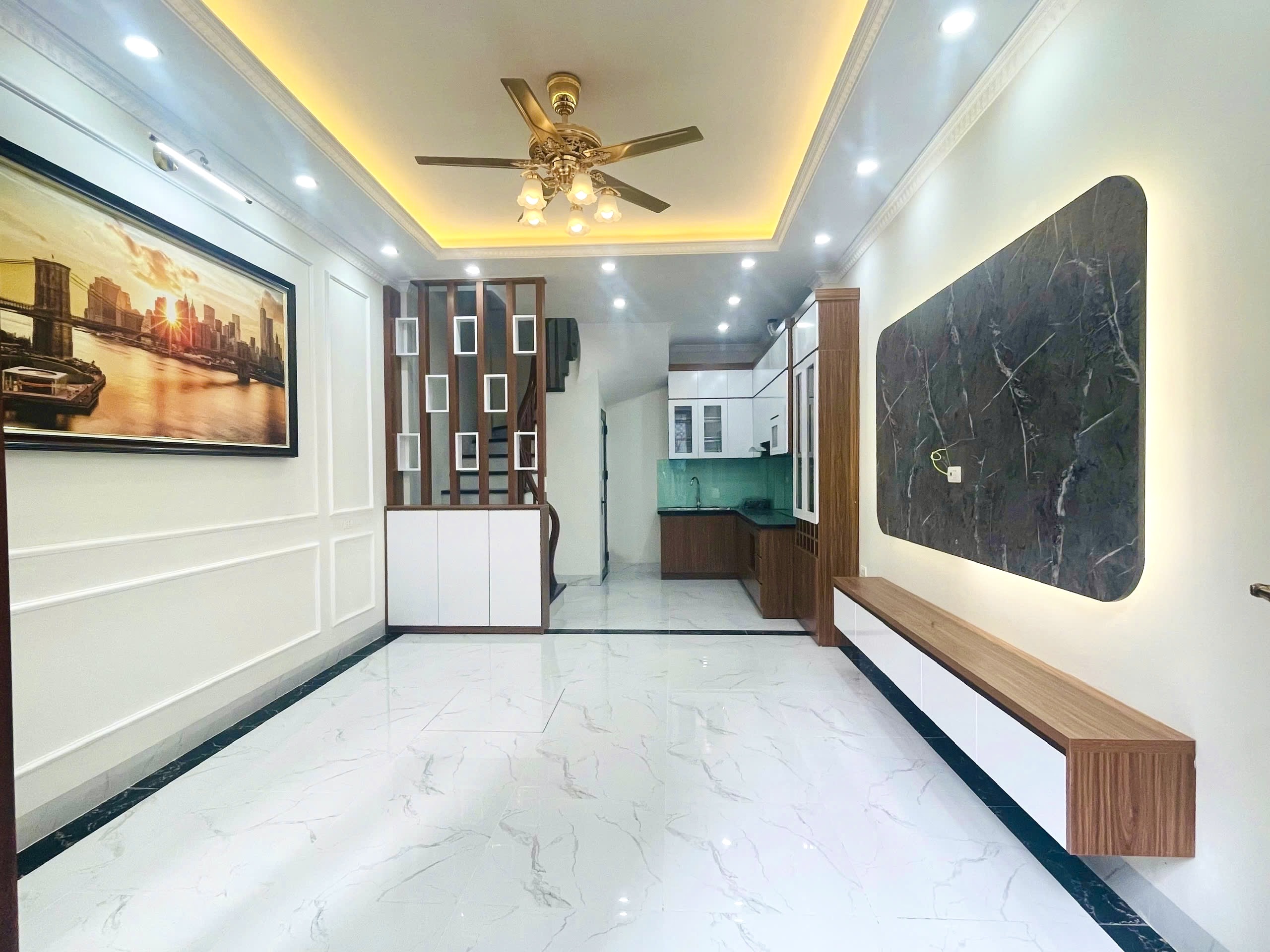 Duy nhất căn nhà cực đẹp 35m2x5T vuông vắn, cách ô tô 20m, 2 mặt thoáng phố Xuân Phương. phố Xuân Phương.