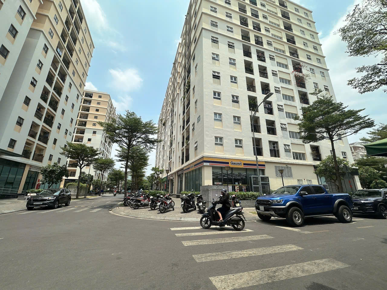 Bán nhà Cityland Park Hills view góc ngang 5.2m có hầm 100m2 5 tầng gần Phan Văn Trị 27 tỷ