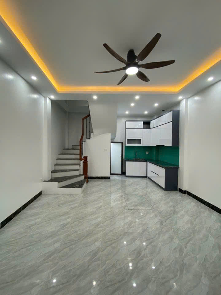 Nhà đẹp phố Lụa Vạn Phúc: 5Tx30m2, full nội thất, ô tô đỗ gần chỉ nhỉnh 8 tỷ xíu