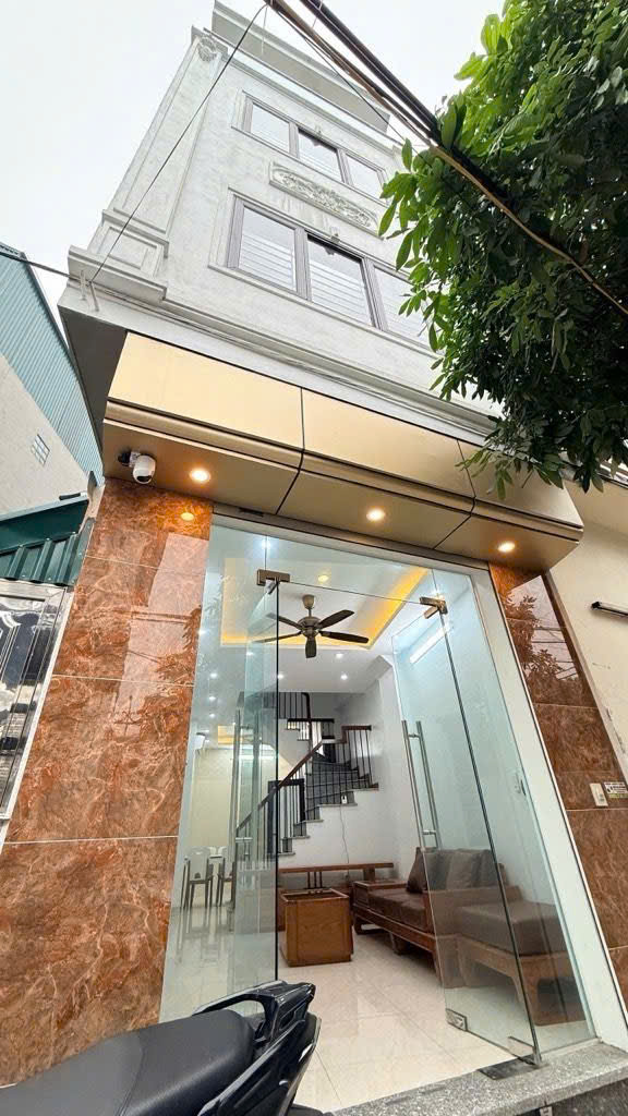 Quỳnh Đô, Vĩnh Quỳnh - Nhà 5 tầng, diện tích 40m2 - Nhà mới đẹp - Full nội thất - Nhỉnh 6 tỷ