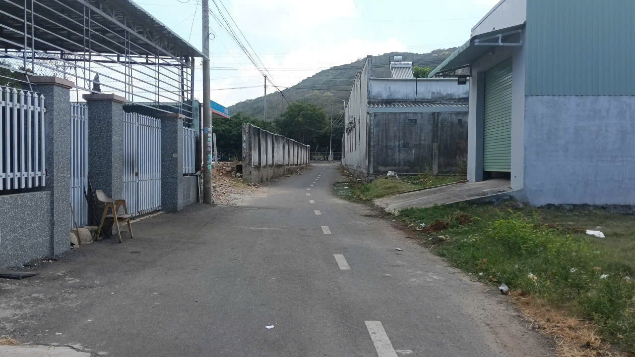 Cần bán nhà cấp 4 sát cây xăng 32 An Ngãi Tỉnh Lộ 44A
