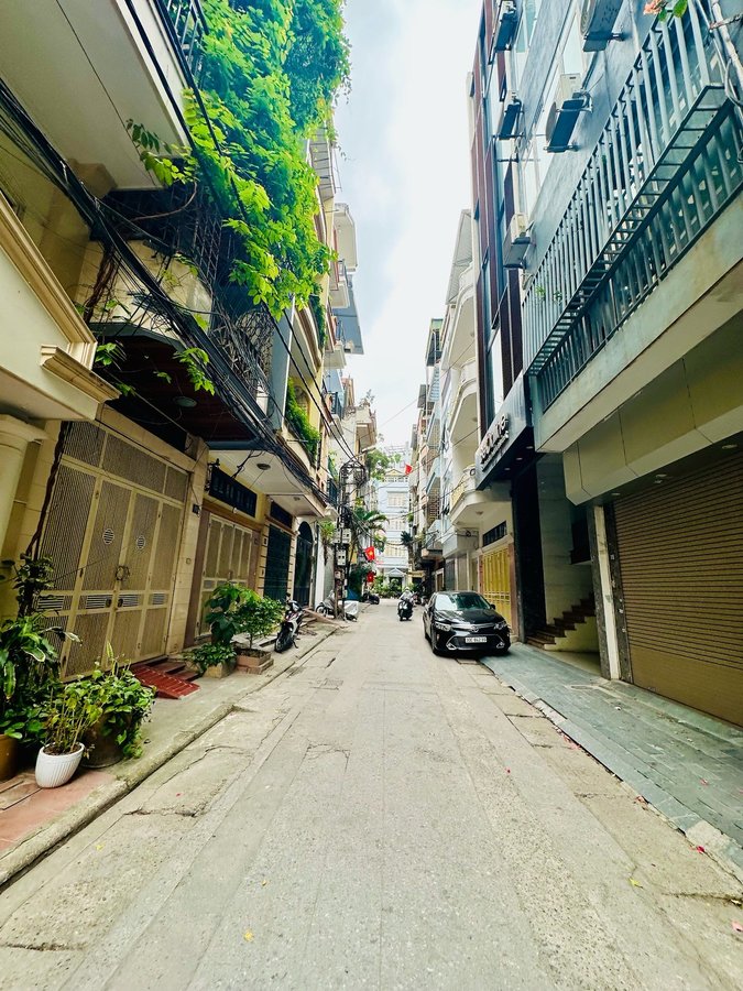 BÁN NHÀ HAI BÀ TRƯNG - GẦN NGÃ TƯ VỌNG –DT50m2 x 4T - MT5M - NGÕ Ô TÔ TRÁNH – KINH DOANH SẦM UẤT