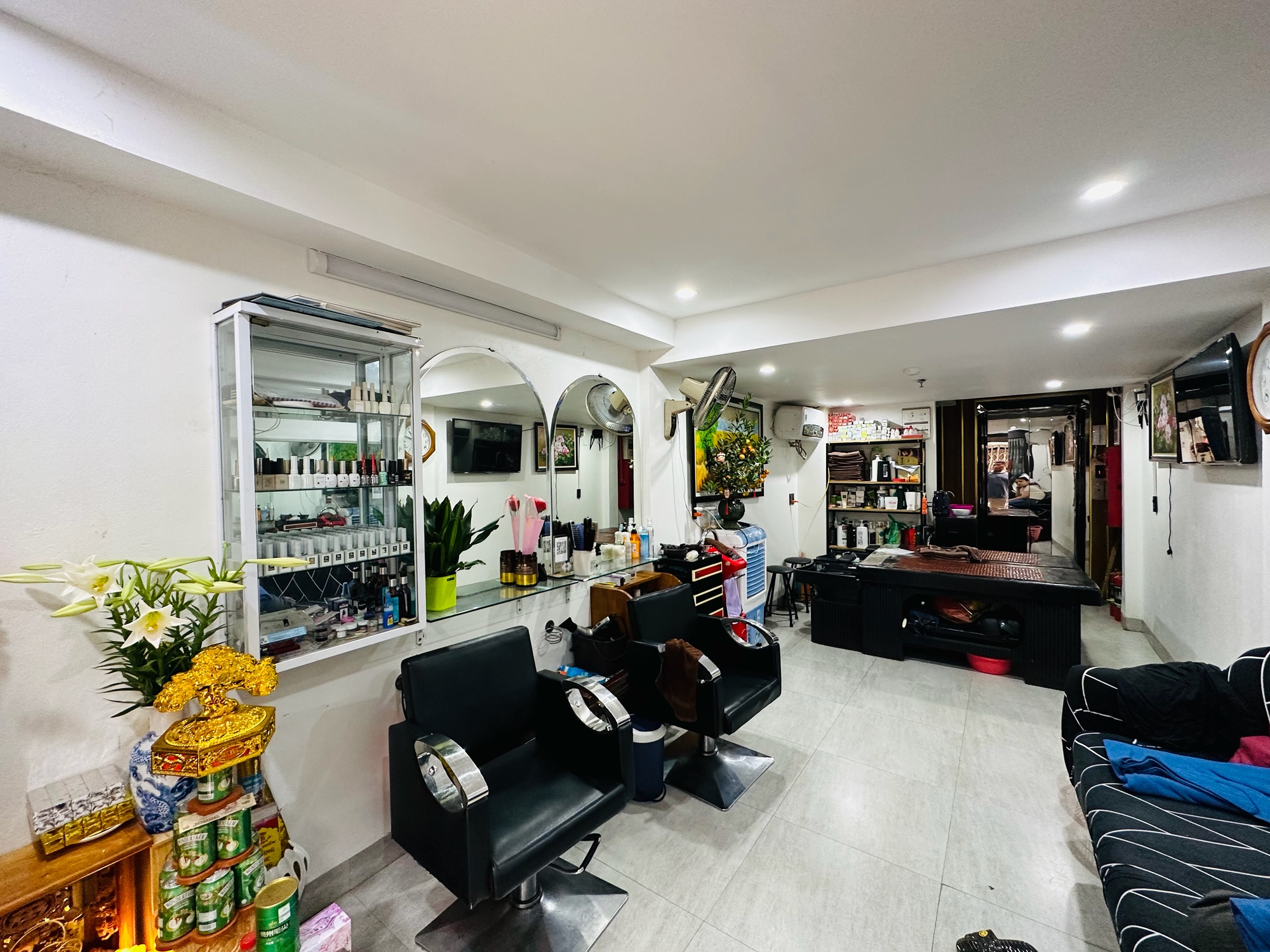 MẶT PHỐ NGUYỄN VĂN TRỖI – 8 TẦNG THANG MÁY – DÒNG TIỀN 40TR/THÁNG